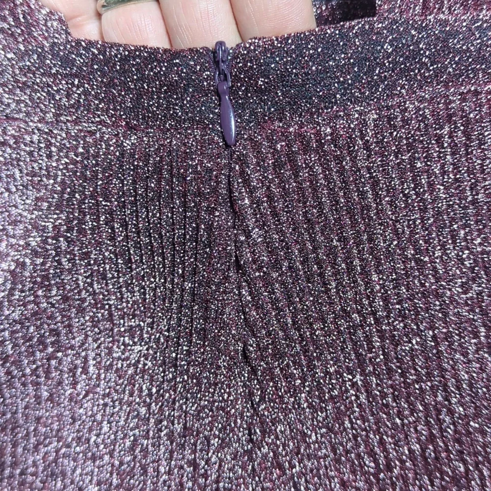 PrettyLittleThing Glittery Romper Burgundy- Copy - Picture 9 of 13
